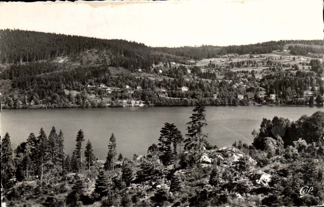 Gerardmer CPA Seen on the lake