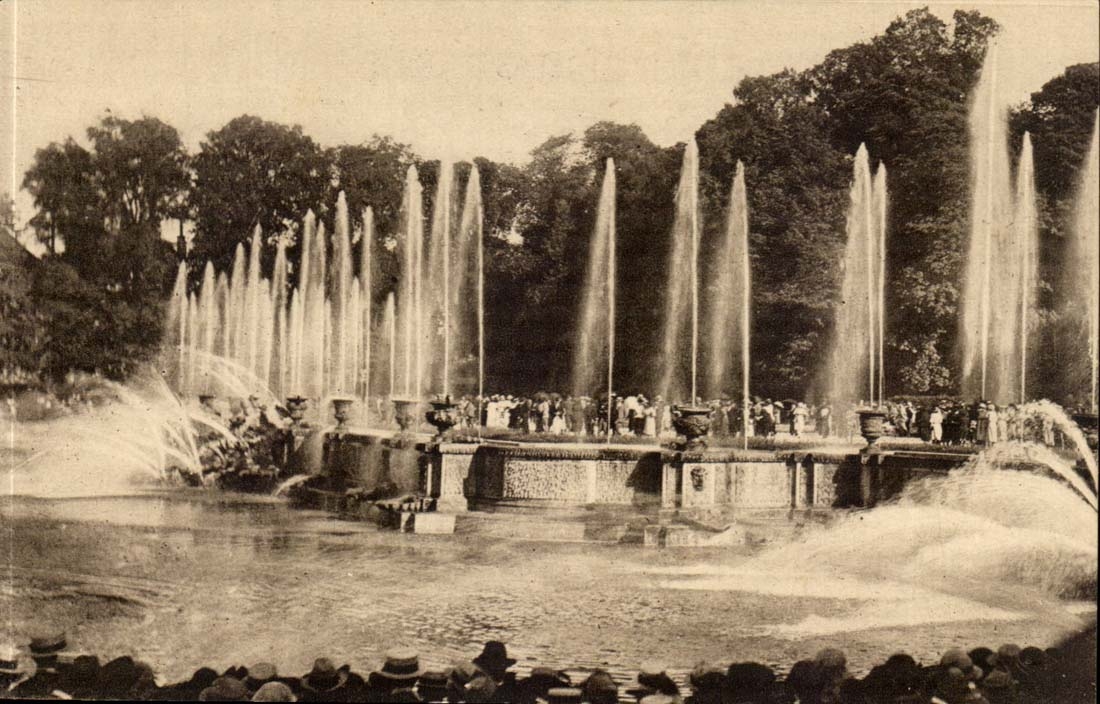 Versailles - Large Water with the Basin of Neptunes - CPA