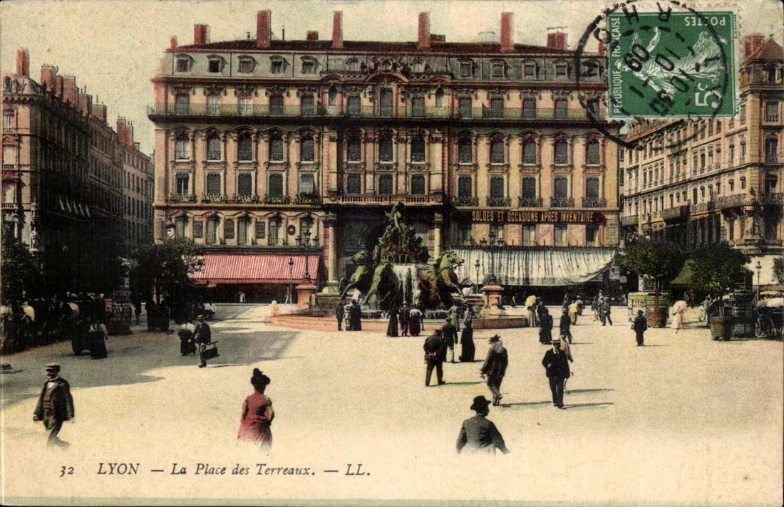 Lyon CPA places Composts