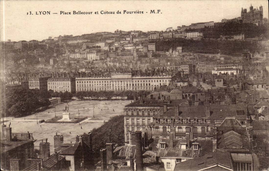 Lyon CPA Places Bellecour and slope of Fourviere