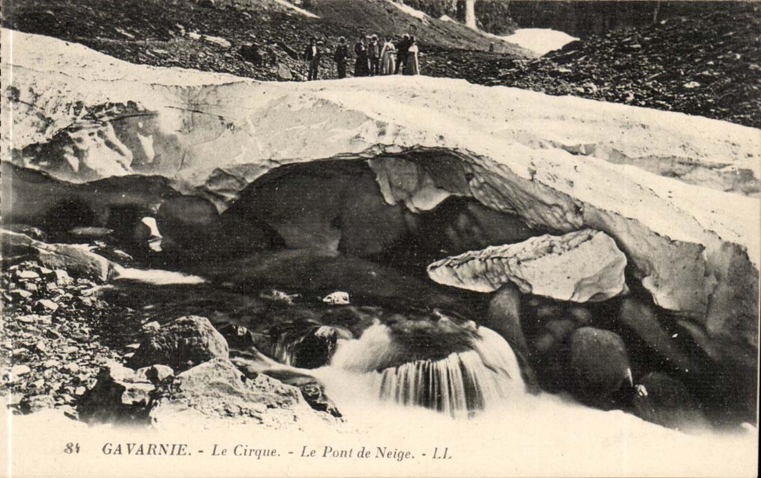 CPA Gavarnie the circus the bridge of snow (alpinism mountaineer)