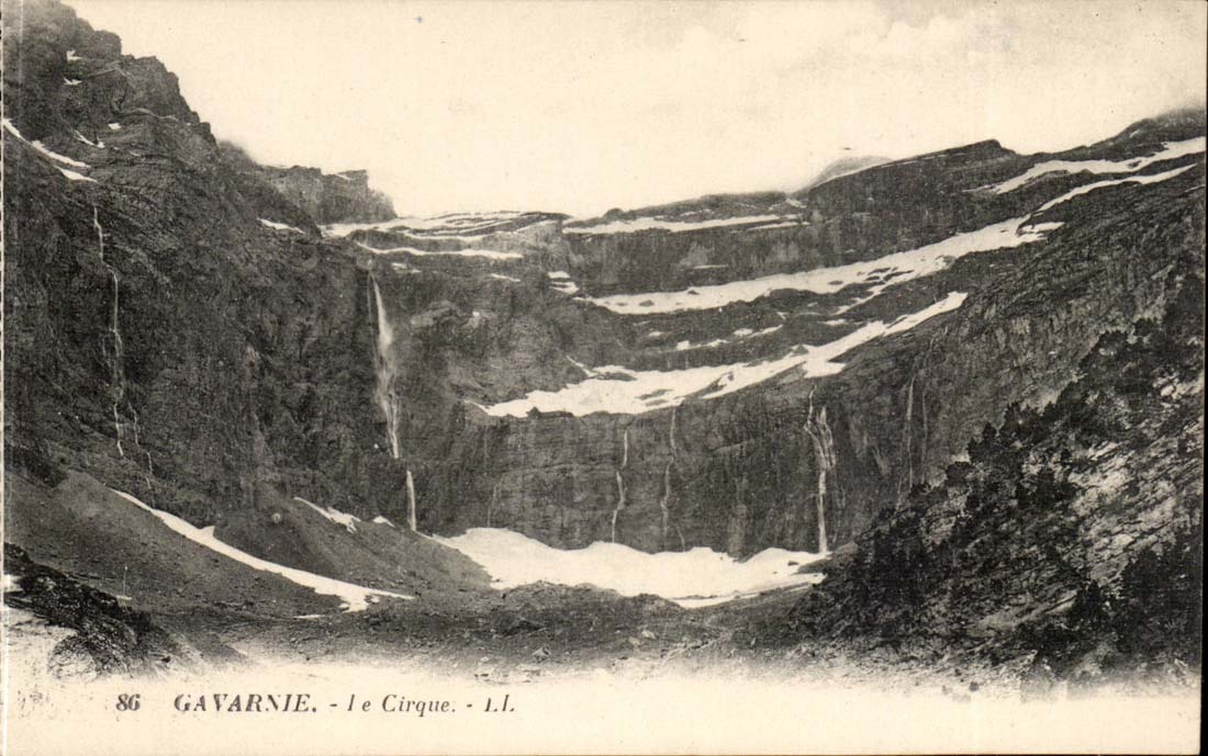 CPA Gavarnie the circus