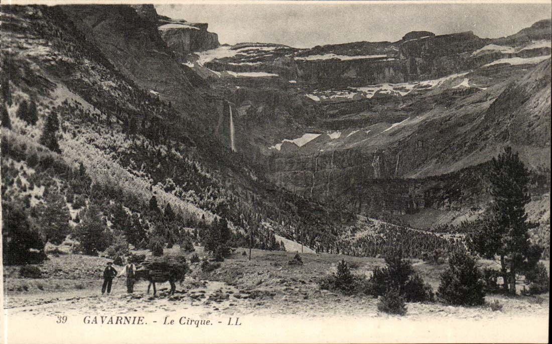 CPA Gavarnie the circus