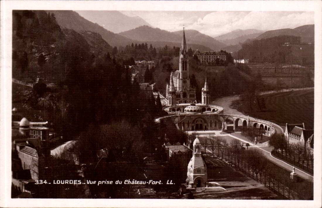 Lourdes - Seen from of Castle Fort CPA