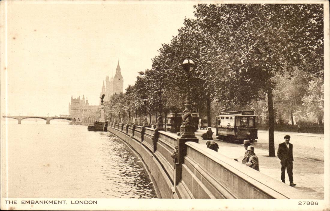 England - England - London - Embankment - CPA