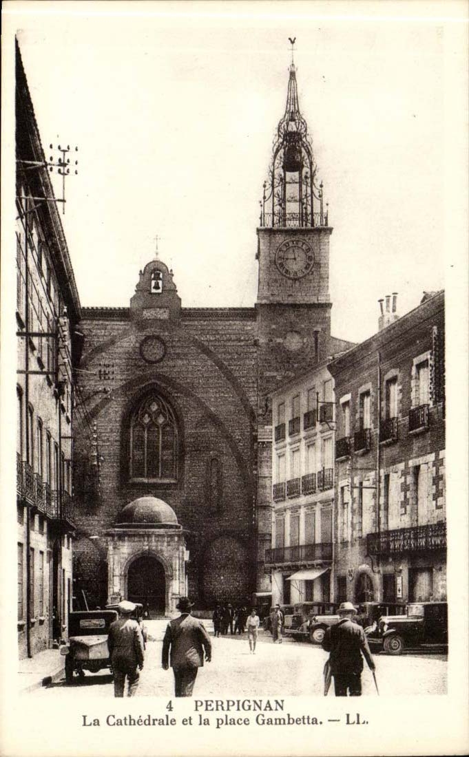Perpignan CPA La cathedrale et la place Gambetta