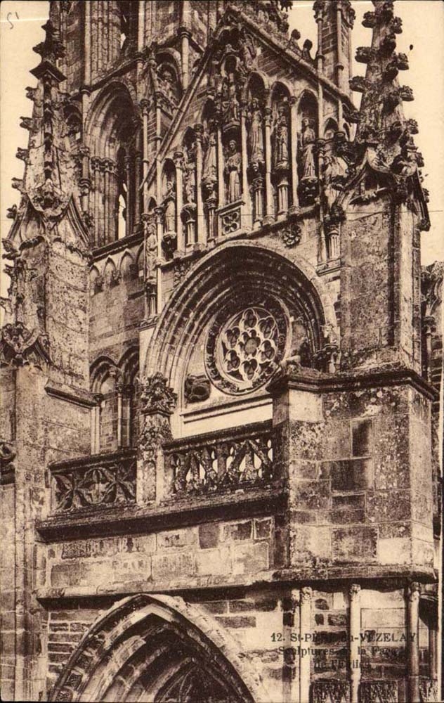 Saint Father of Vezelay CPA Sculptures of the church