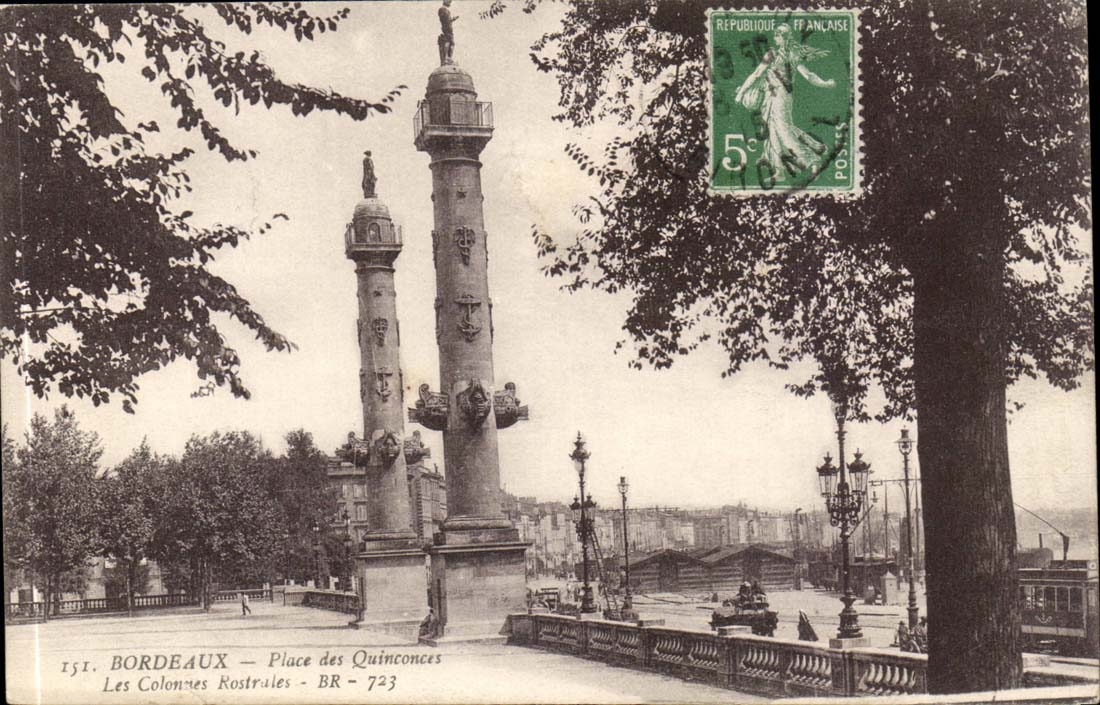 Bordeaux CPA Places Quincunxes the columns rostrales