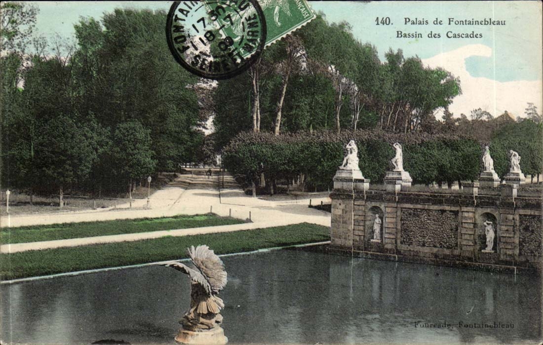 Palate of Fontainebleau CPA Basin of the Cascades