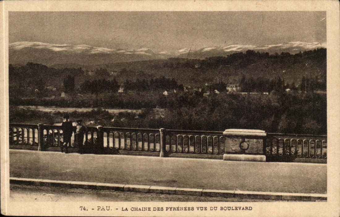 Pau CPA die Kette der Pyrenees gesehen von der Prachtstrasse