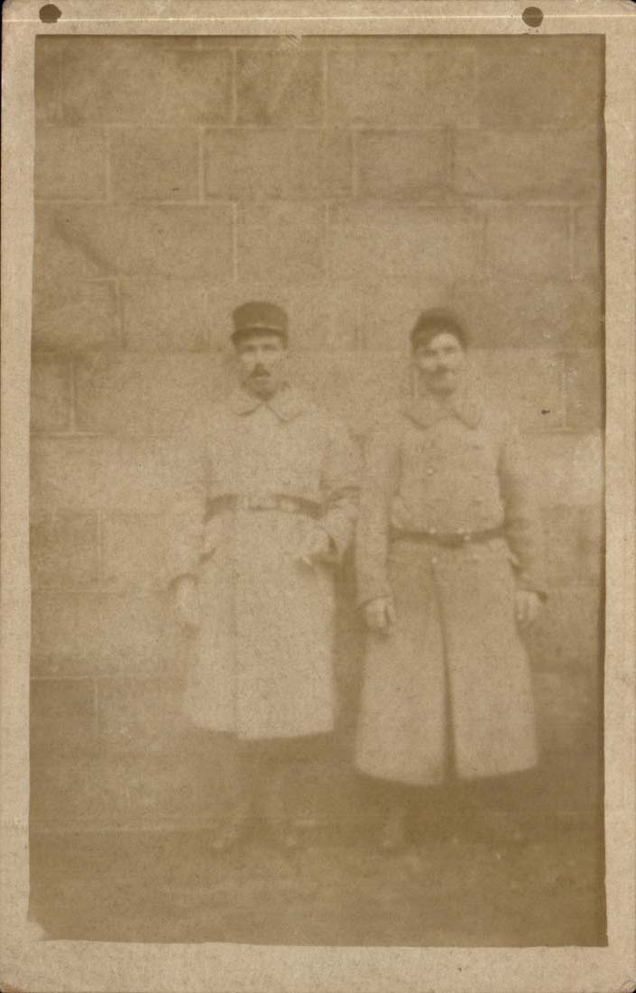 CPA Militaria Uniform-Soldaten