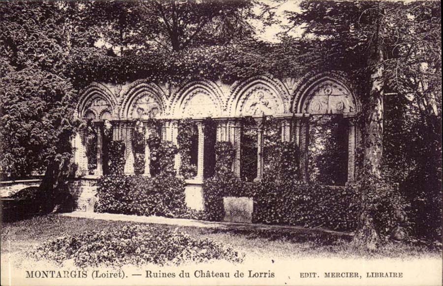 Montargis CPA Ruins of the castle of Lorris