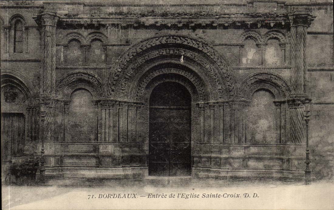 Bordeaux CPA Entrance of the church Sainte cross
