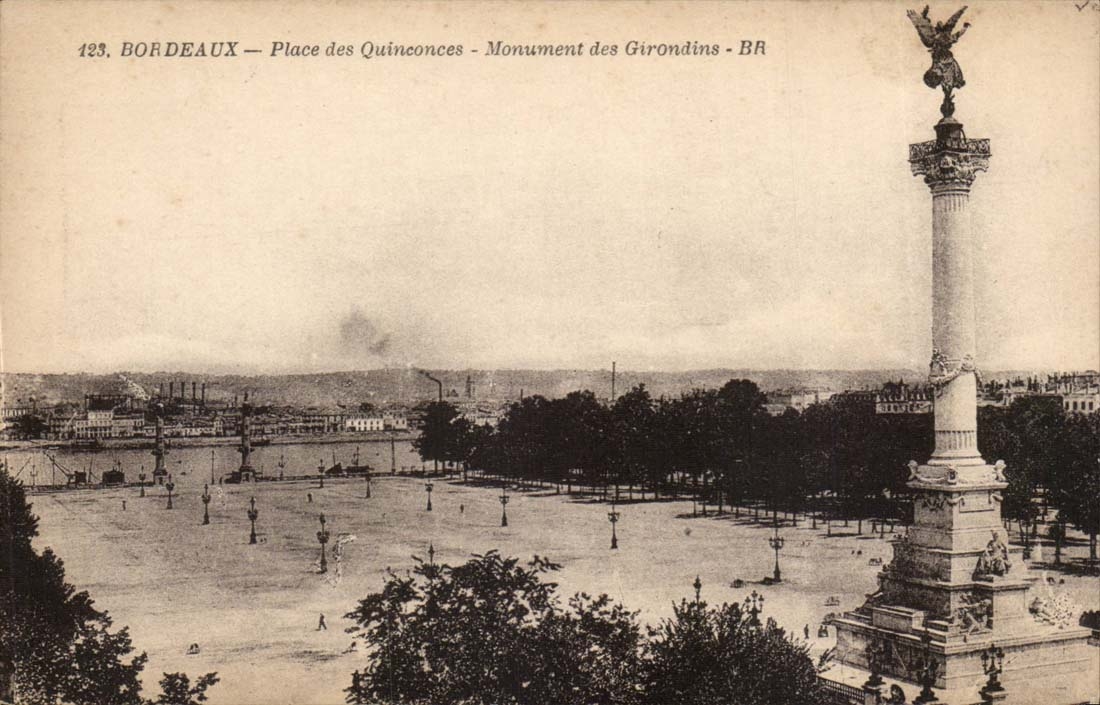 Bordeaux CPA places Quincunxes Monument of the Of Gironde ones