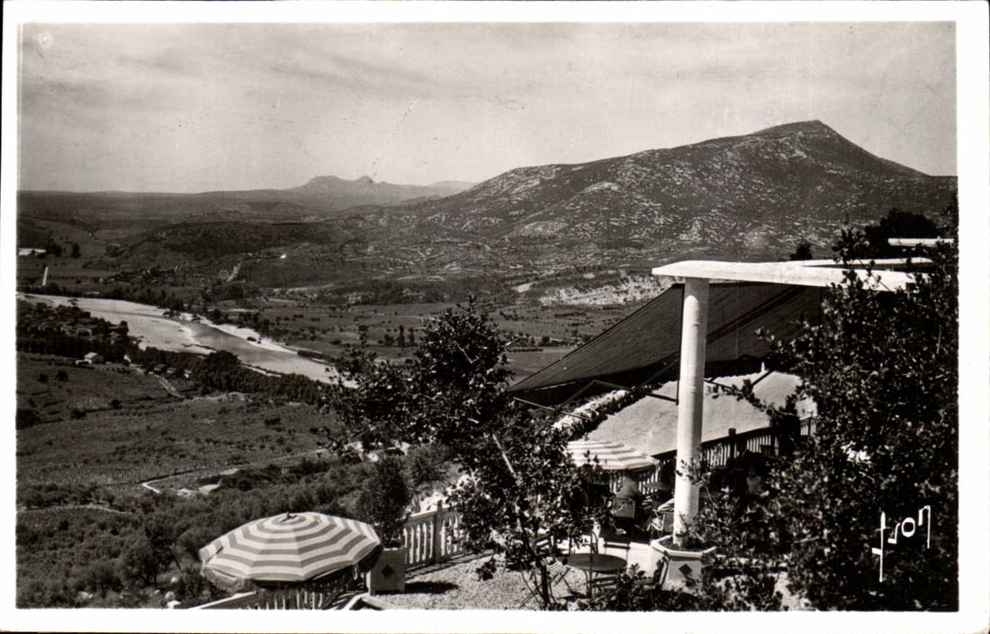 Montpellier - Grotte des Desmoiselles - La Vallee de l'Herault vue de la Terrasse - CPA 