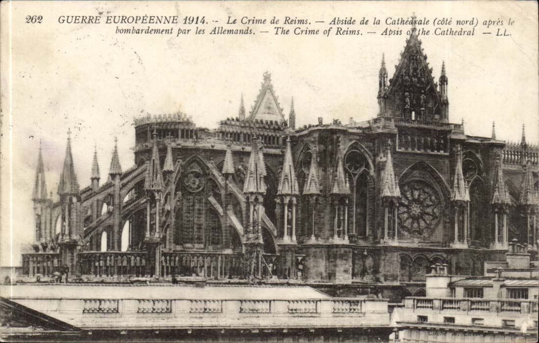 Europaischer Krieg 1914 - das Verbrechen von Reims - Apse der Kathedralebombardierung durch Deutschen - CPA