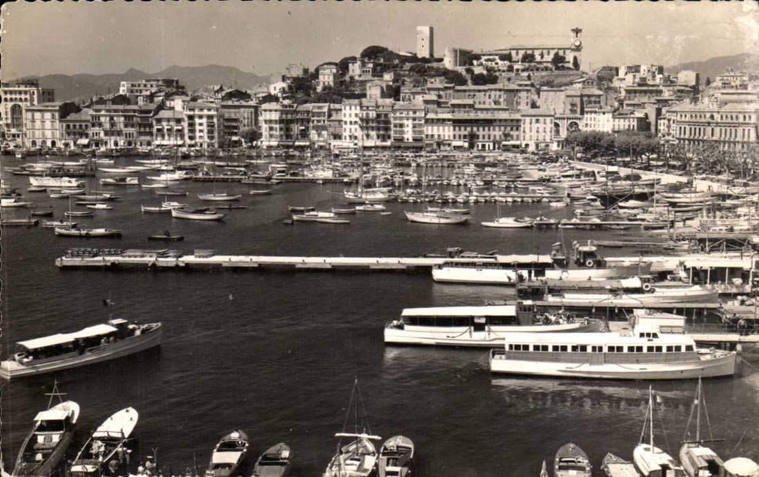 Cannes CPA the port and Suquet seen of the municipal casino