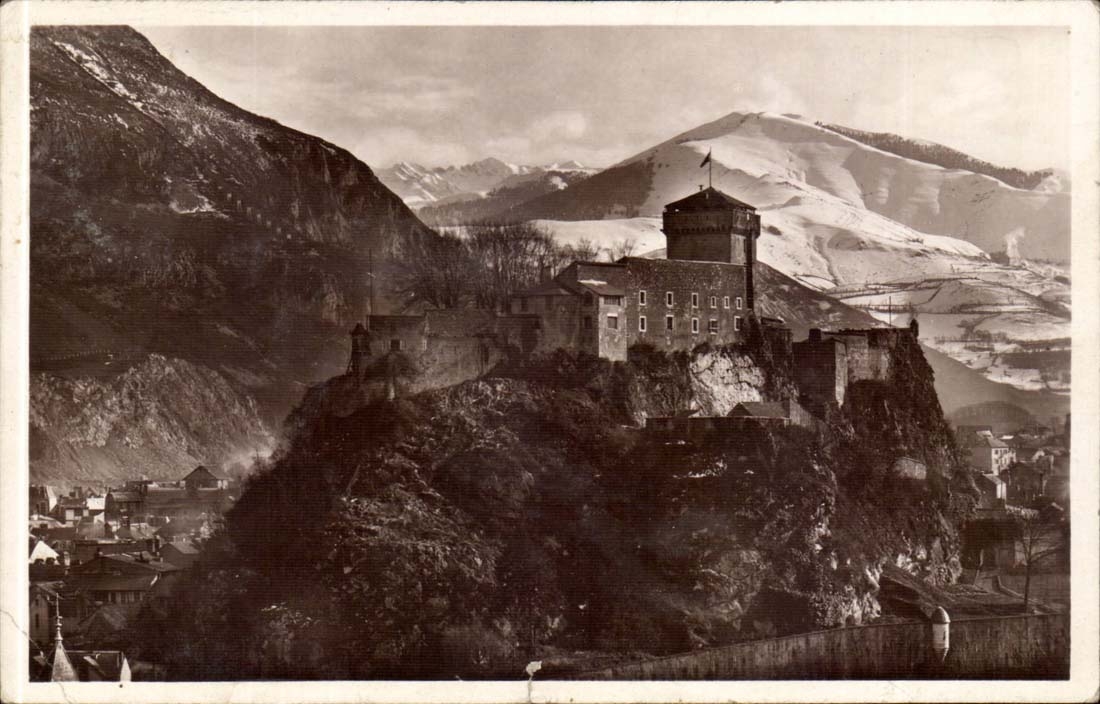 Lourdes CPA the strong castle