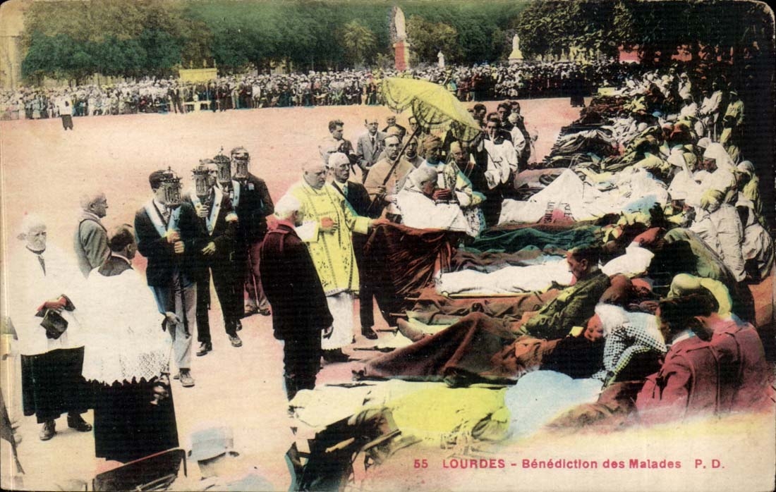 Lourdes - Blessing of the Patients - CPA