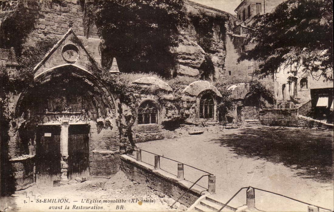 Saint Emilion - the Church monolith - CPA