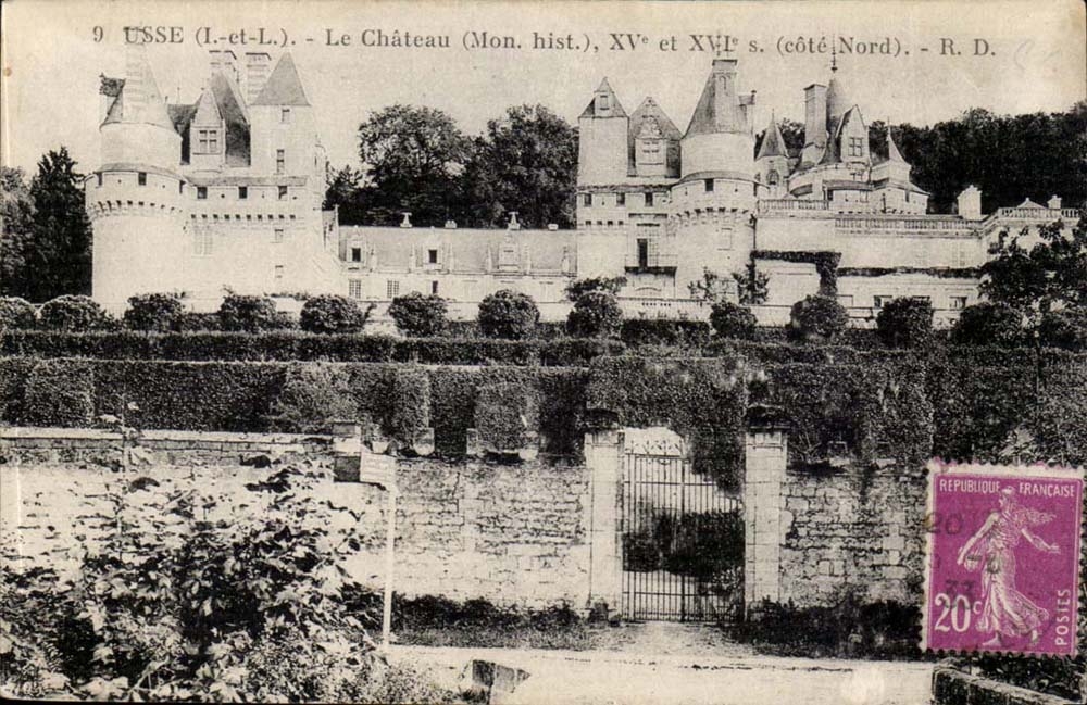 Usse - Le Chateau Monument historique XV et XVI siecle - CPA