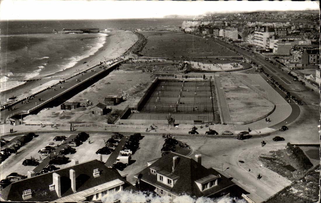 Dieppe - der Strand gesehen von der Klippe - CPA