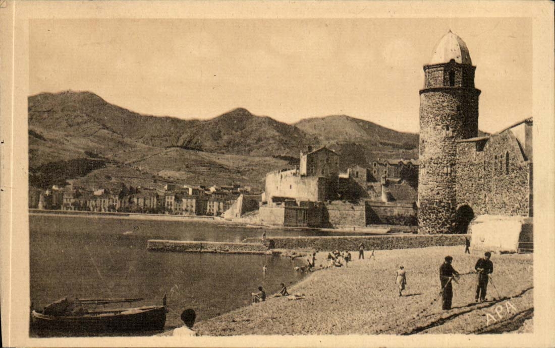Collioure - View and Beach St Vincent - CPA