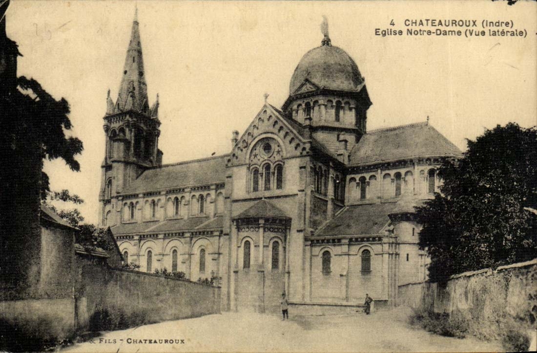 Chateauroux - Notre Dame Church Seen Side - CPA