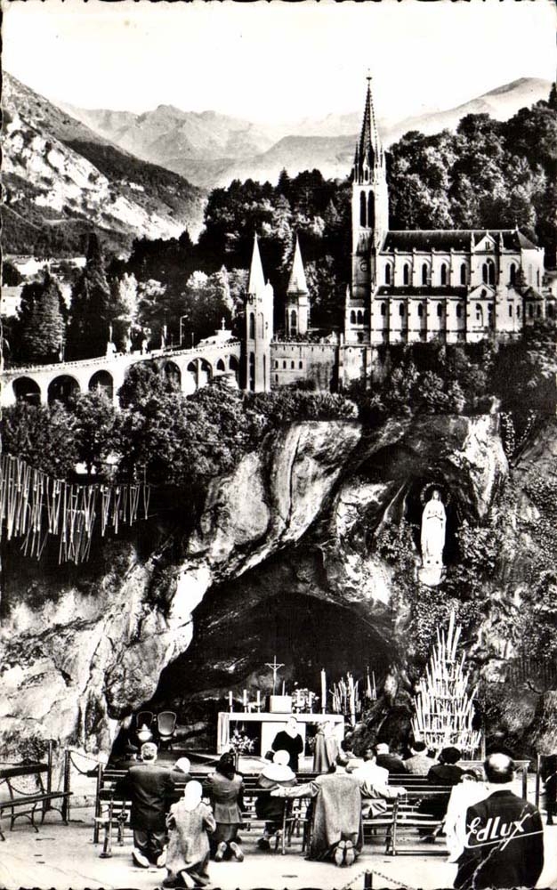 Lourdes - the Basilica and the Miraculous Cave - CPA