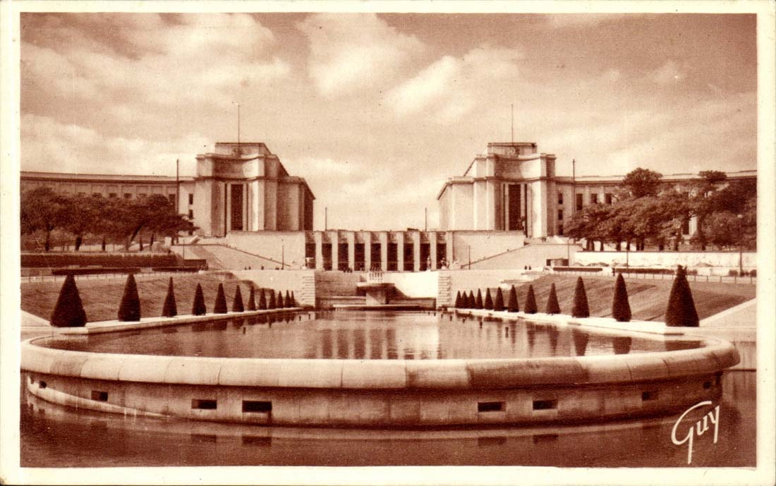 Paris CPA the palate of Chaillot seen of the gardens