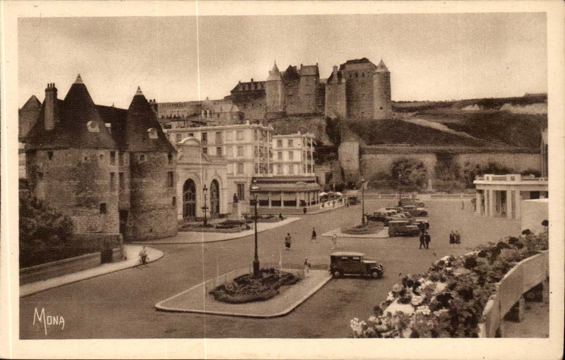 Dieppe - kleine Tabellen von Normandie - Drehkopfe das Theater das Schloss und der Esplanade - CPA