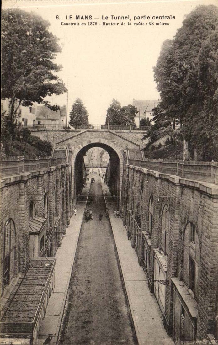 CPA Mans the tunnel central part