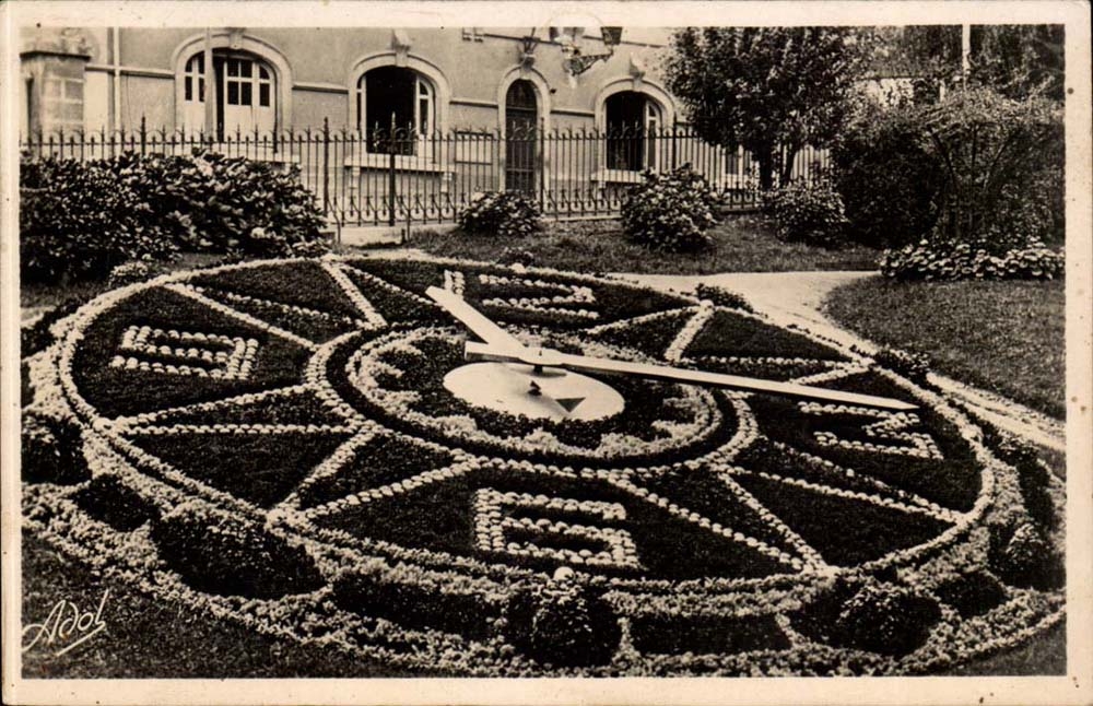 Mans - Flowered Clock CPA