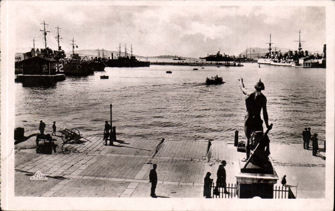 Toulon - Genius of the Sea and the Exit of Port CPA