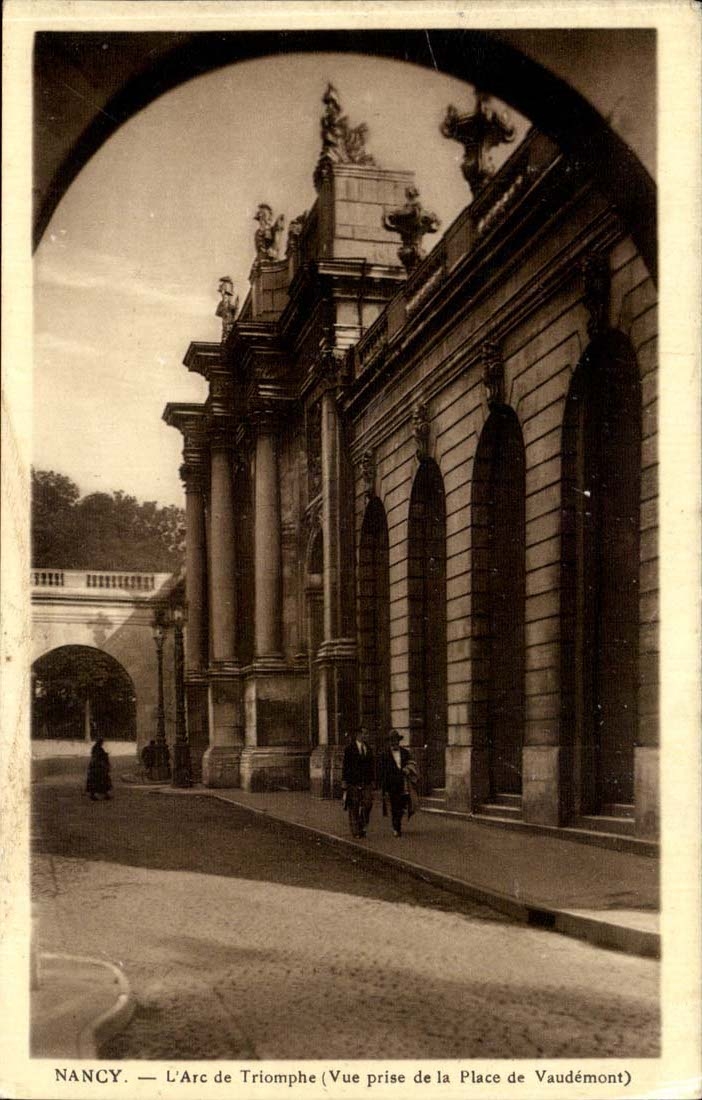 Nancy CPA L'arc de triomphe (vue prise de la place de Vaudemont)