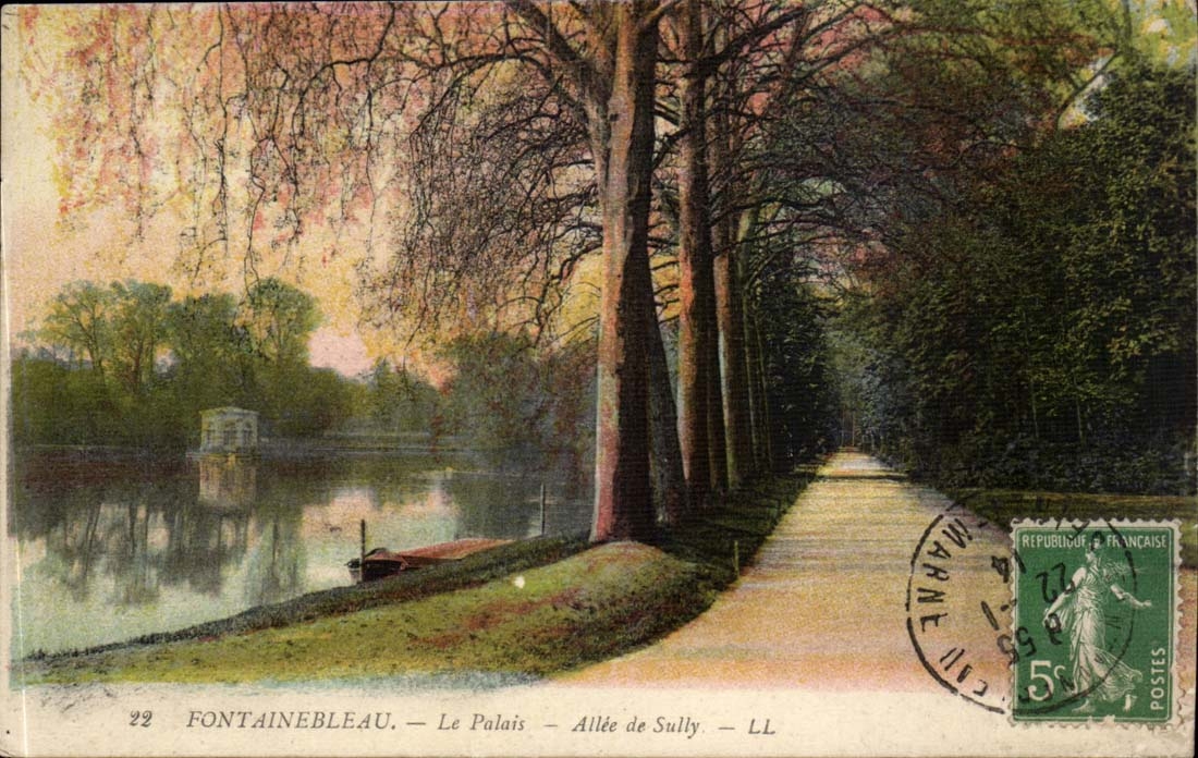 CPA Palate of Fontainebleau Allee of Sully