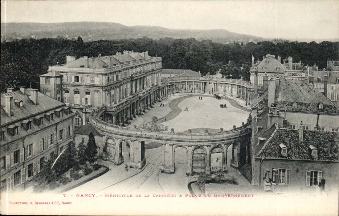Nancy - Hemicycle de la Carriere et Palais du Gouvernement CPA 