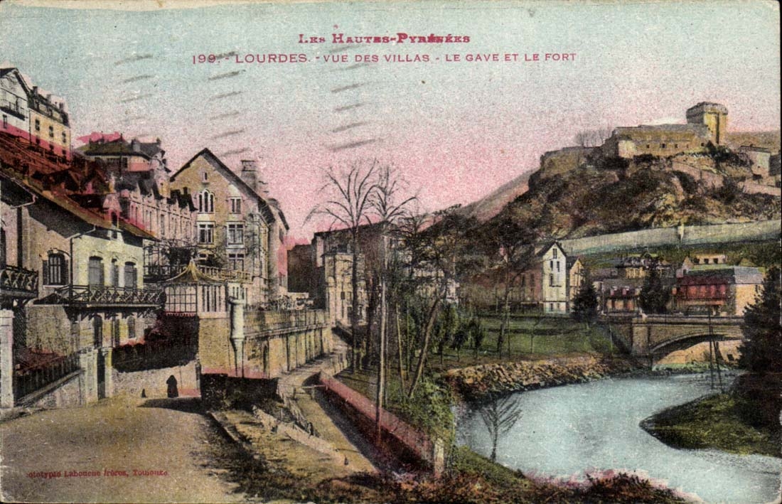 Lourdes CPA Seen of the villas Gave and the fort