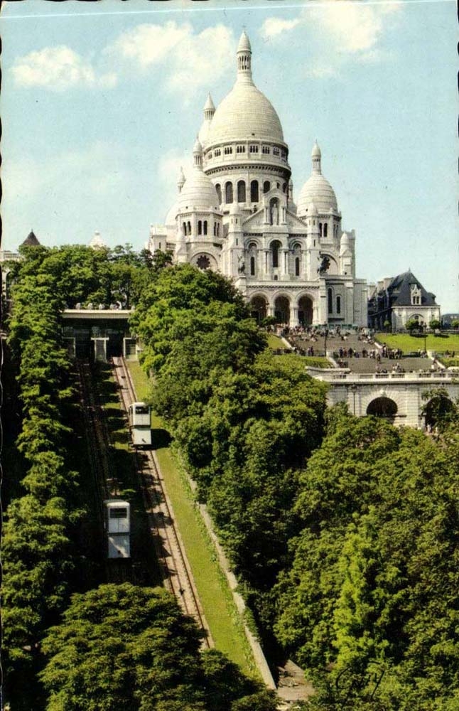 Montmatre Paris 18 - Basilique du sacre Coeur et le funiculaire CPA