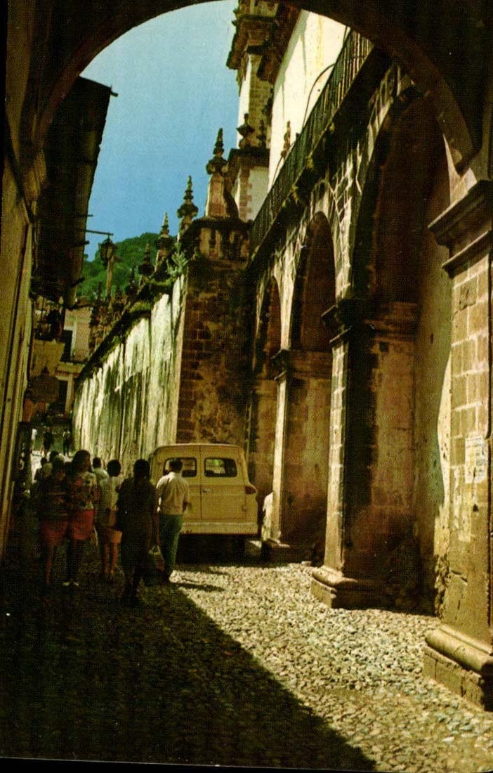 Mexico - Mexico City - the Hold of Arco in Taxo Guerrero Taxco' S Narrow Cobblestoned Arch Street CPA
