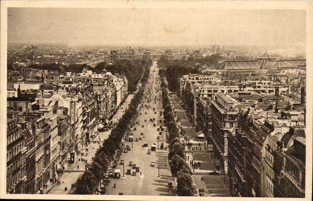 Paris CPA Which occurred of the Elysees Fields seen of Arc de Triomphe