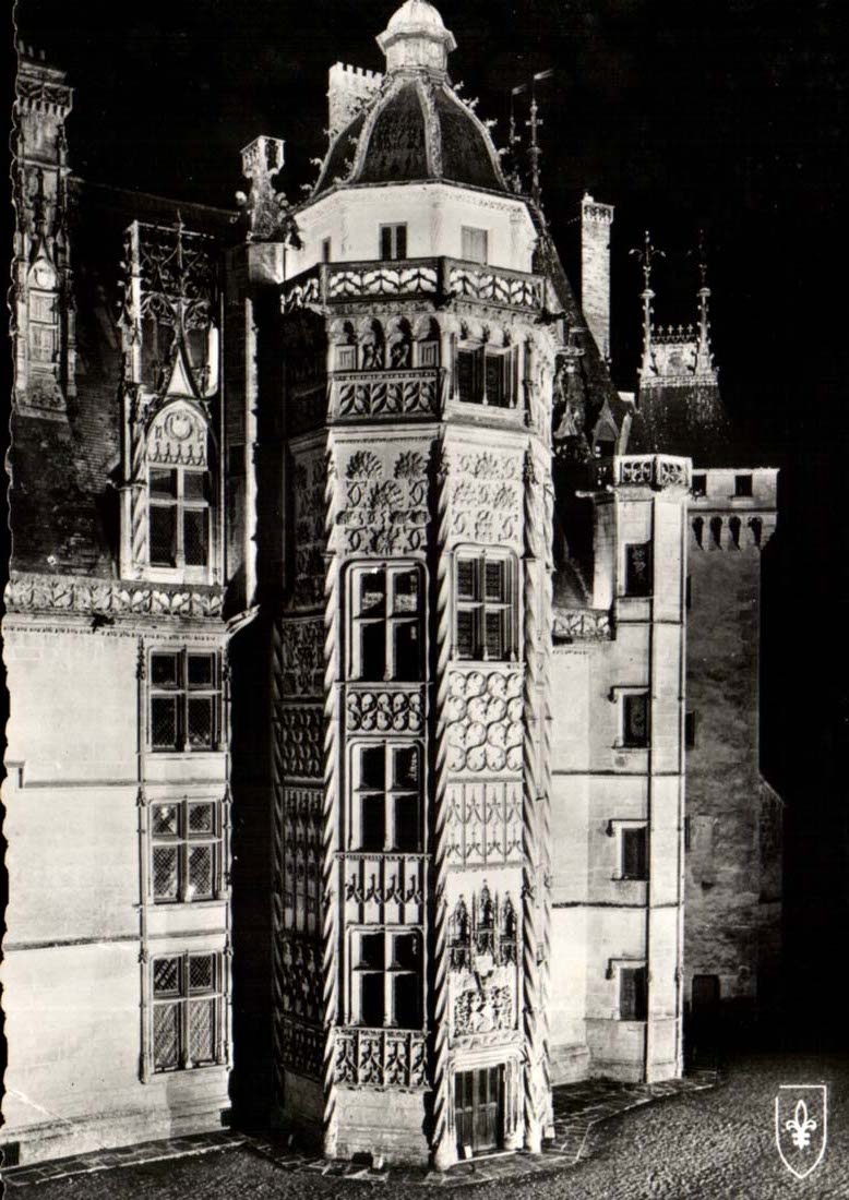 Castle of Meillant CPA Illumination of the Tower of the lion