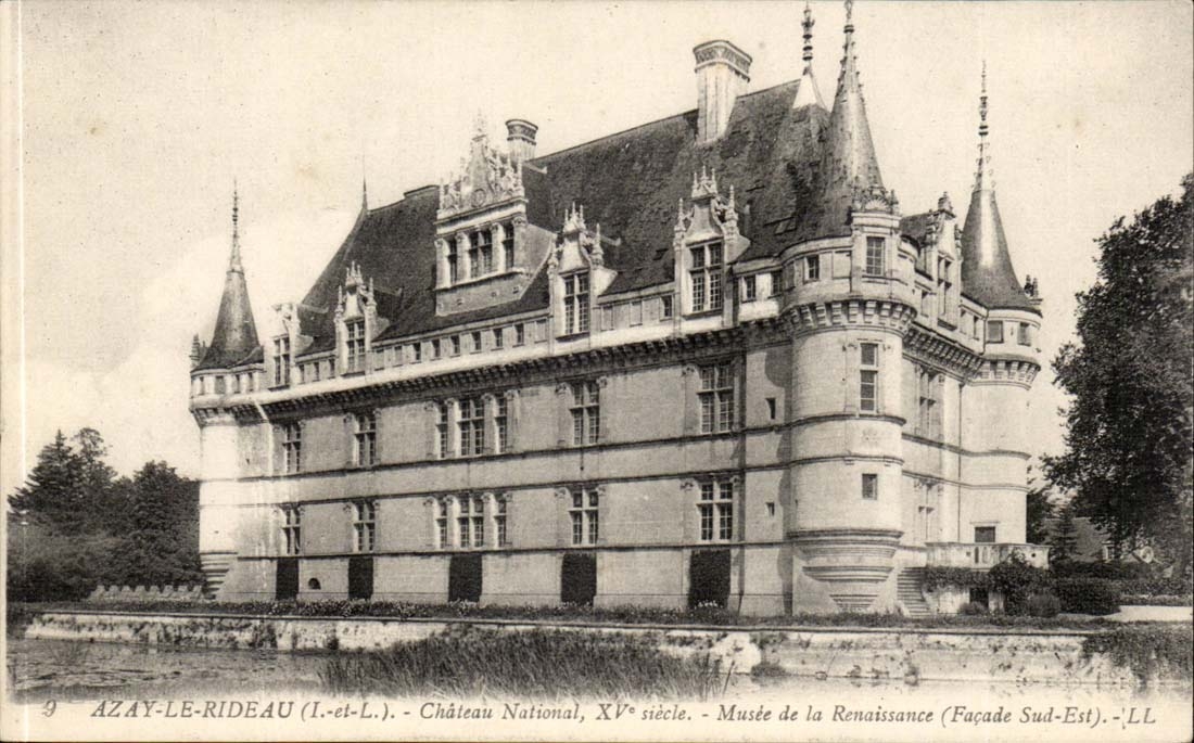 Azay le Rideau CPA Chaetau national Musee de la Renaissance