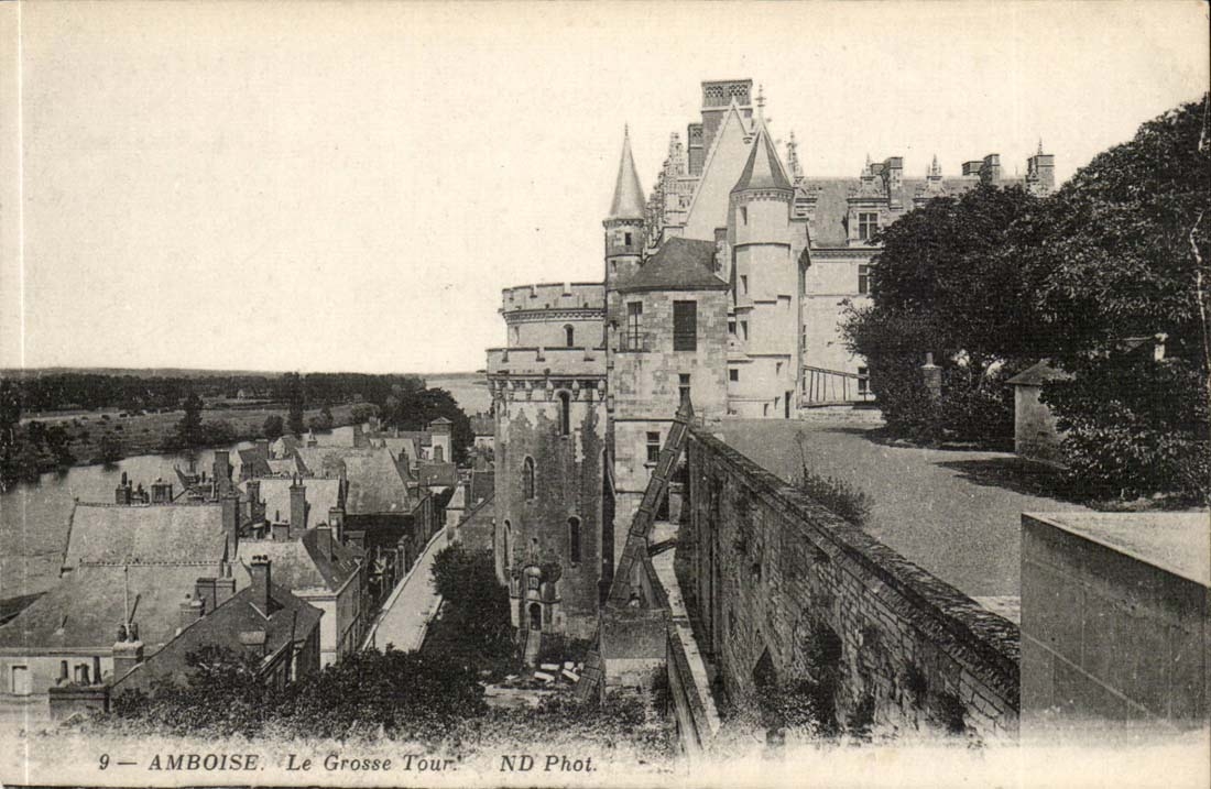Amboise CPA Chateau La grosse tour