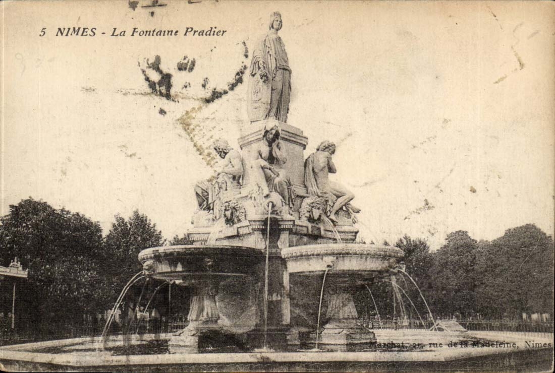 Nimes CPA der Pradier Brunnen