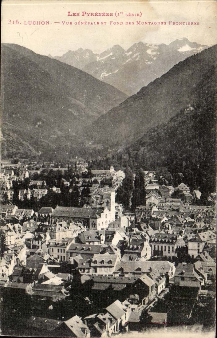 Luchon CPA View and melts of the mountains borders