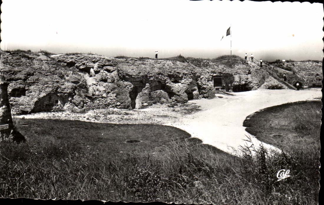 Surroundings of VErdun MODERN CARD Fort of Douaumont