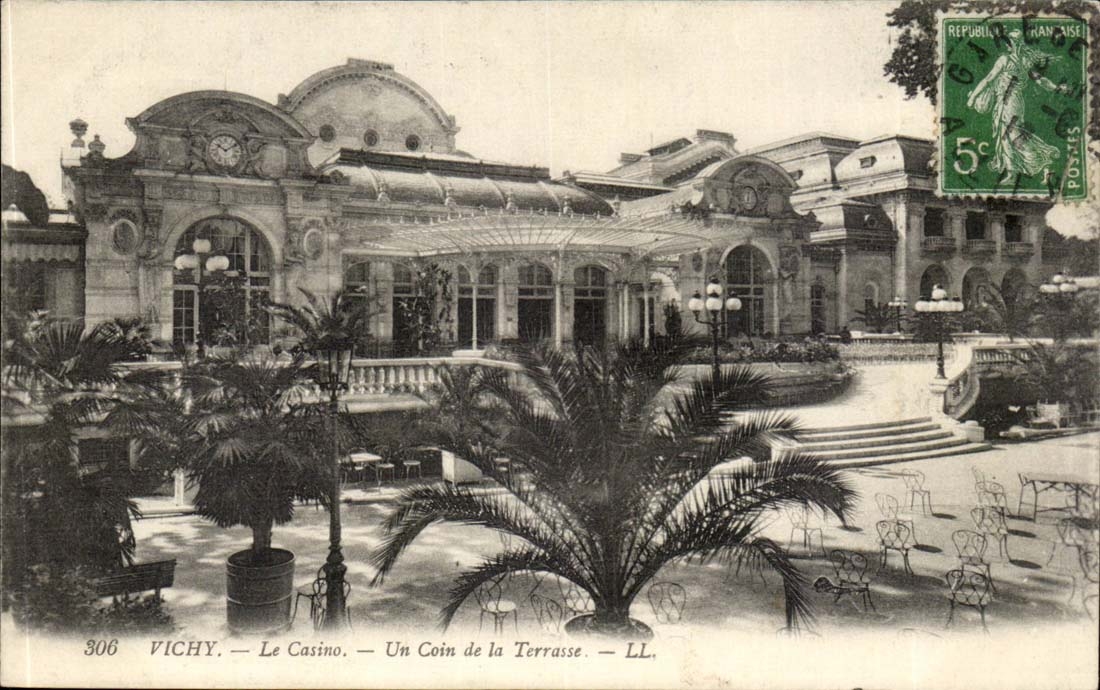 Vichy CPA the casino a corner of the terrace