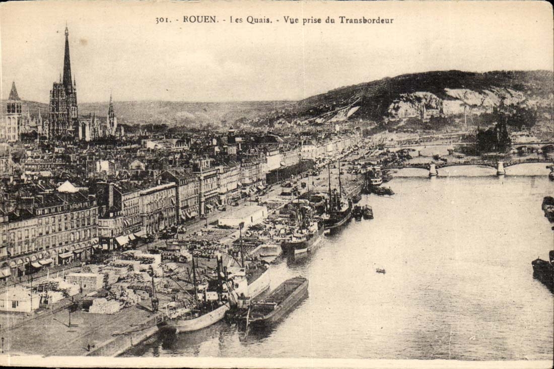 Rouen CPA quays Seen from of the transporter