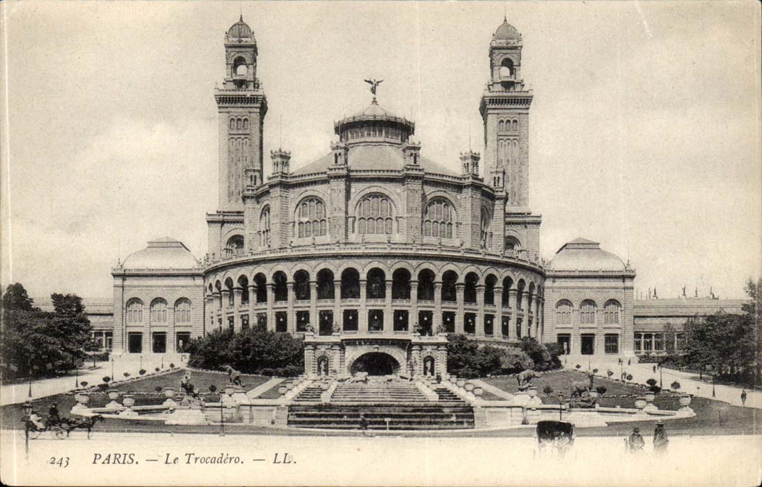Paris CPA Trocadero built in 1878 on the site of old careers